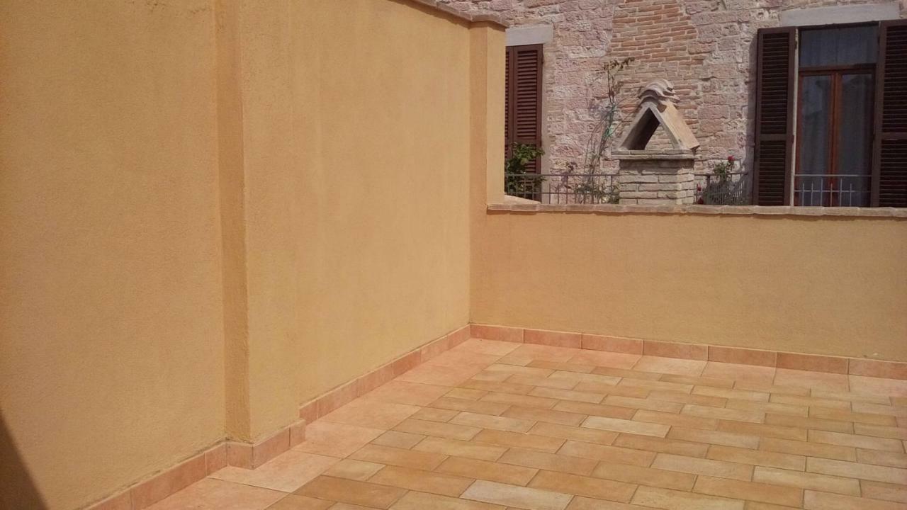 Casa Vacanze Gaia Ассізі Екстер'єр фото